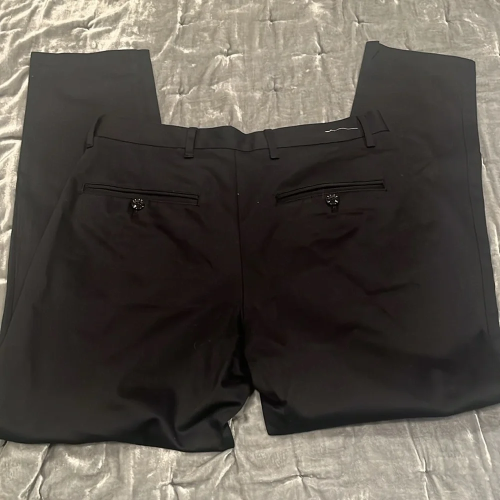 Zara Black Dress Pants (Size 30)​